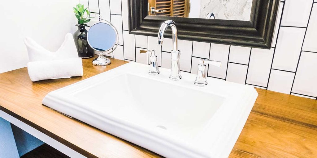 why does my bathroom sink drain smell